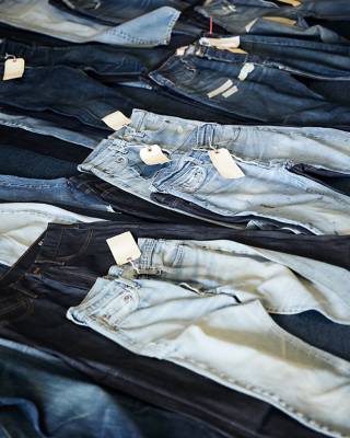denim cloth means