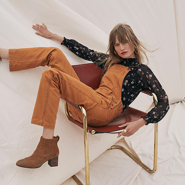 Madewell x Dickies® Straight Overalls, Smocked Mockneck Top and The Kat Chelsea Boot.