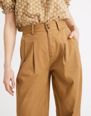 wide leg tapered trousers