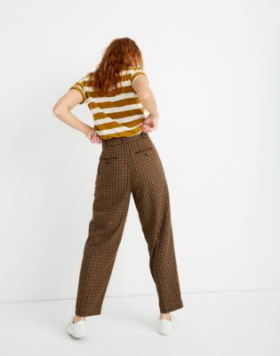 pleated tapered pants