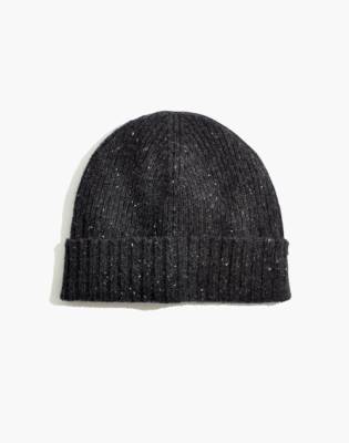 black fitted beanie
