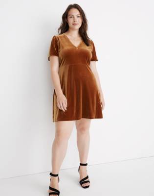 v neck velvet dress