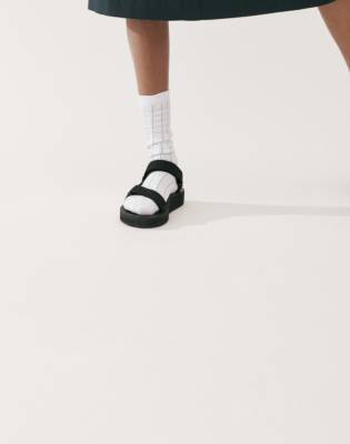 teva black midform sandals