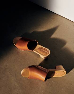 slide on clogs