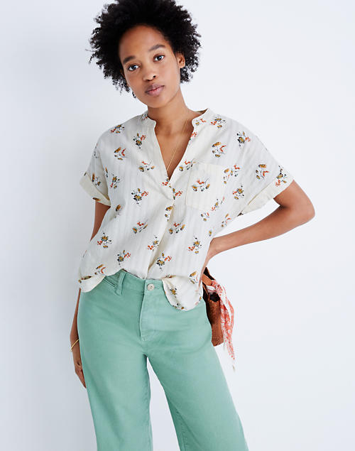 Bower Popover Shirt in Marseille Daisies in gengy vintage parchment image 1