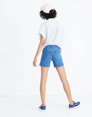 jean shorts with long pockets