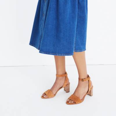 bare traps debera wedge sandal