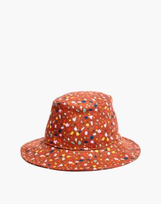 short brimmed bucket hat