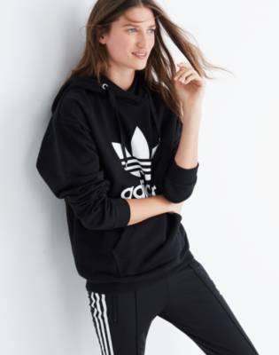 adidas sweatpants and sweatshirt