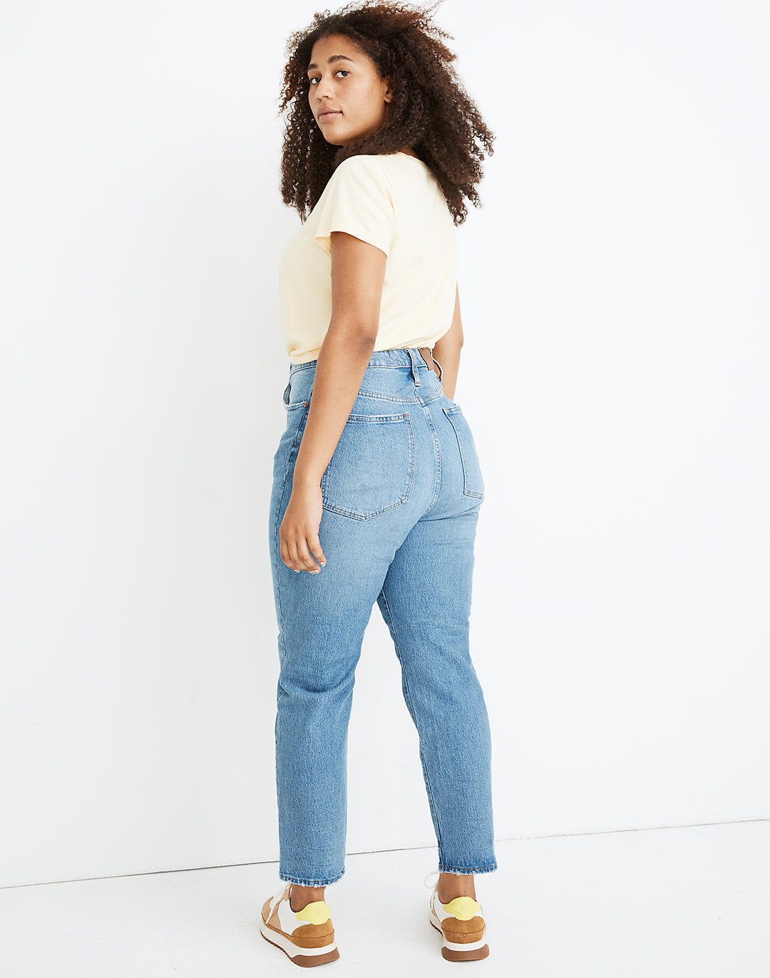 Women's Classic Straight Jeans in Nearwood Wash | Madewell