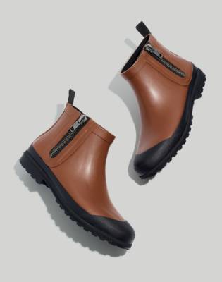 the lace up lugsole rain boot