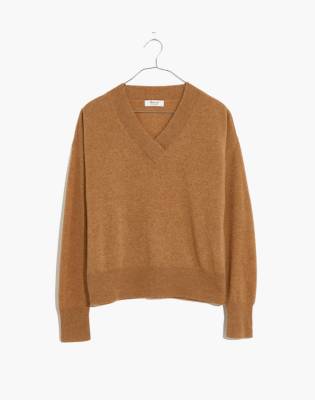 Cashmere V-Neck Sweater in heather toast image 4