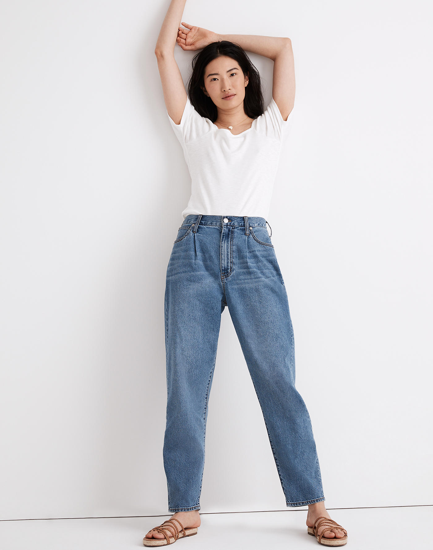 Madewell Baggy Tapered Jeans in Jewell Wash