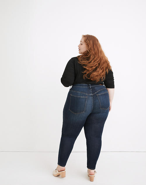 Plus Curvy High-Rise Skinny Jeans in Woodland Wash: TENCEL™ Denim 