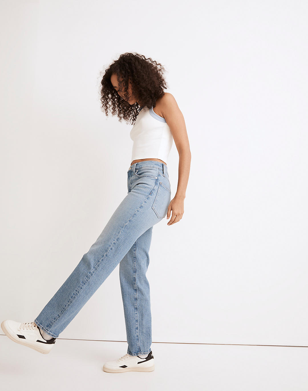 The Mid-Rise Perfect Vintage Straight Jean in Verwood Wash
