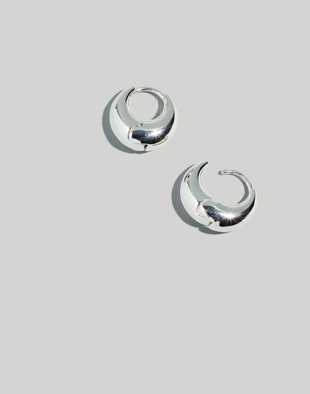 Mw Puffy Hoop Earrings In Polished Silver